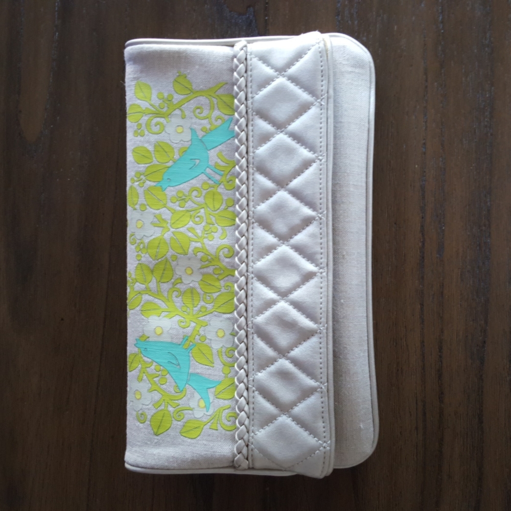 Vera Bradley clutch bag